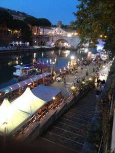 Awesome view of the Tiber marketplace!