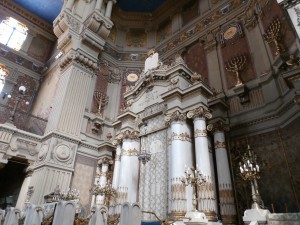 Altar of the Great Synagogue.
