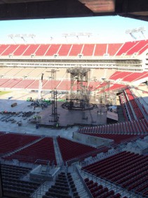 Stage set up