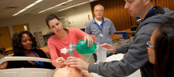 Students learning how to be a respiratory therapist