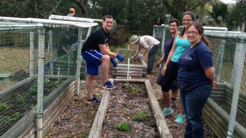 students at Moccasin Lake Park beautification project